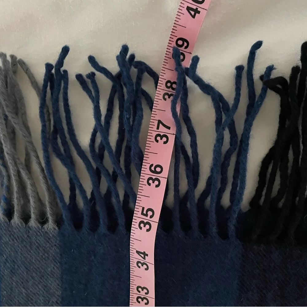 Marja Kurki- Pure Fine Wool Scarf Shawl Wrap ( 76x12) Blues New!